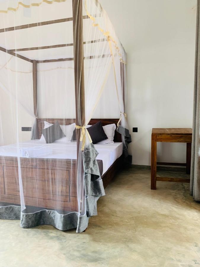 Pearl Gardens Midigama Hotel Екстериор снимка